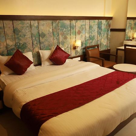 Hotel Prestige Residency Тхане Экстерьер фото